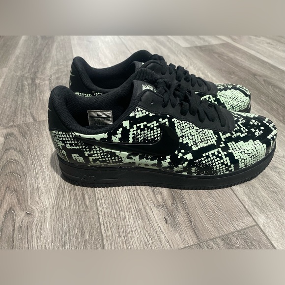 Nike AF1 Foamposite - Picture 2 of 3